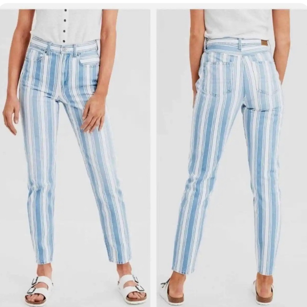 NWT American Eagle Blue and White Striped Mom Jeans Size 8